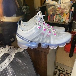 Vapor max Sneakers Wore Twice